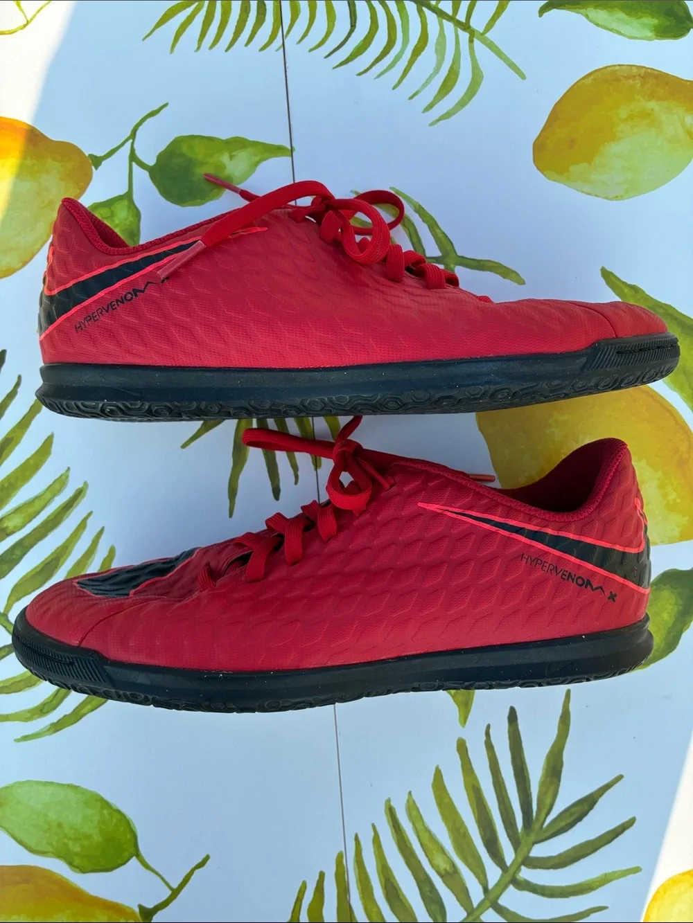 Nike Youth Red Athletic Shoes 5.5Y